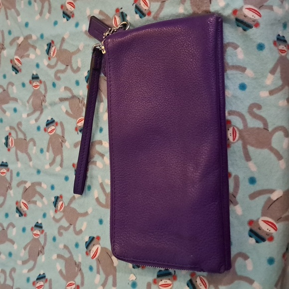 Coach Kelsey Double Zip Wristlet - Picture 3 of 8